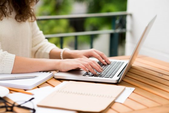 Boost your chance of getting that content writing internship 558x372 1